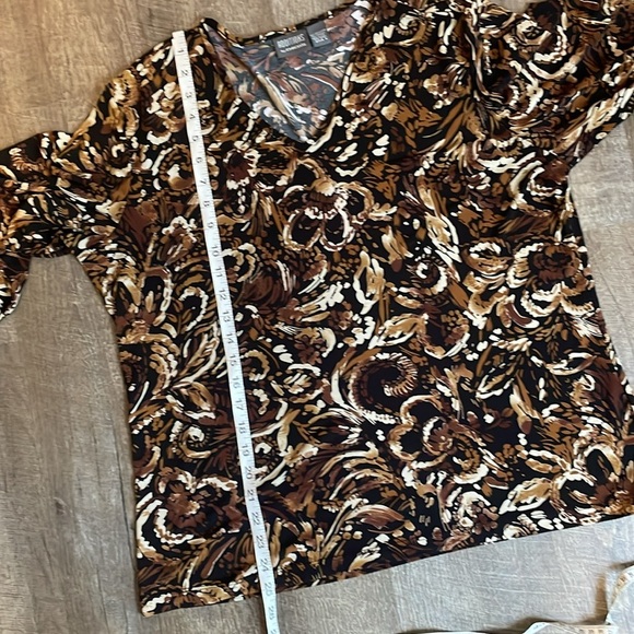 Additions by Chico’s Brown Black Abstract Floral Slinky Stretch Blouse size 3 - Picture 13 of 15